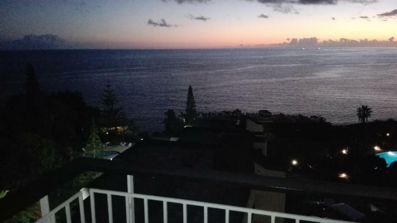 Shearwaters - Sounds Of The Sea Apartment Funchal  Bagian luar foto