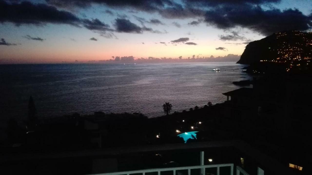 Shearwaters - Sounds Of The Sea Apartment Funchal  Bagian luar foto