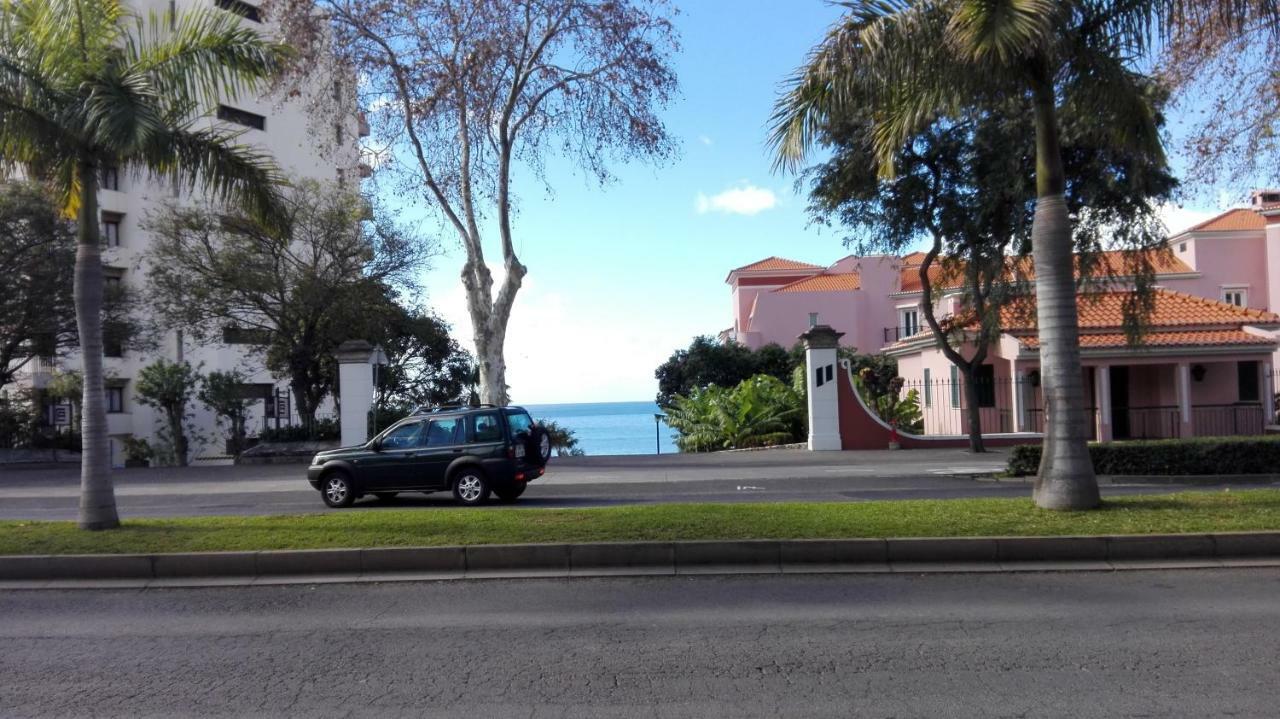 Shearwaters - Sounds Of The Sea Apartment Funchal  Bagian luar foto